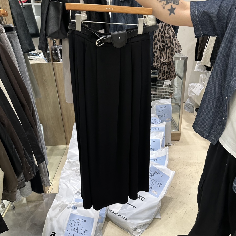 MELO韓國直郵女裝新品時尚真品休閑推薦熱賣長裙含腰帶系帶MELO長裙圖色2