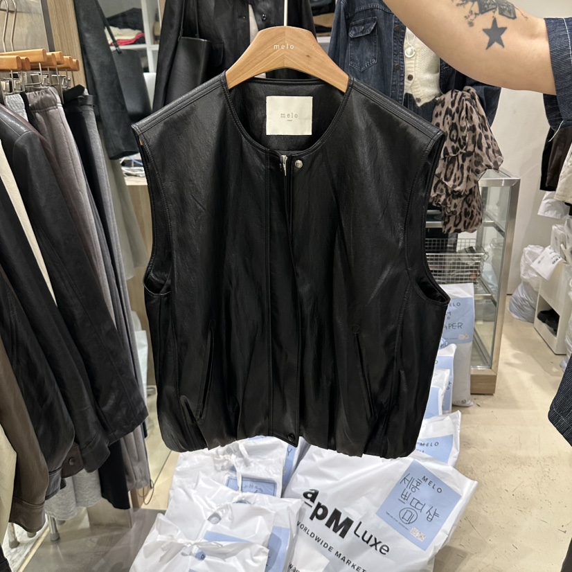 MELO韓國代購女士新品真品推薦休閑熱賣人氣時尚馬甲MELO馬甲圖色2黑色