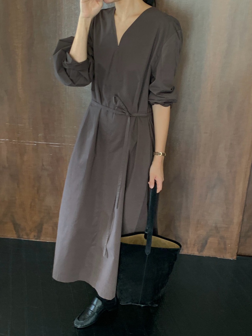 REGULARLY/PLACOR東大門直郵女裝新款時尚連衣裙含腰繩V領REGULARLY/PLACOR連衣裙