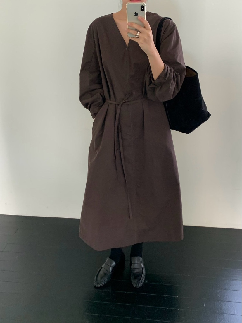 REGULARLY/PLACOR東大門直郵女裝新款時尚連衣裙含腰繩V領REGULARLY/PLACOR連衣裙