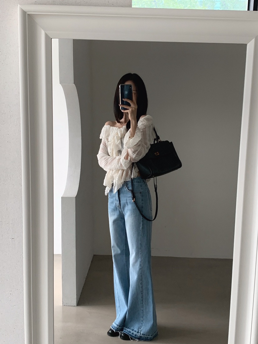 VERANDA韓國代購女裝新品真品時尚推薦襯衫蕾絲衫不對稱褶邊VERANDA襯衫/蕾絲衫