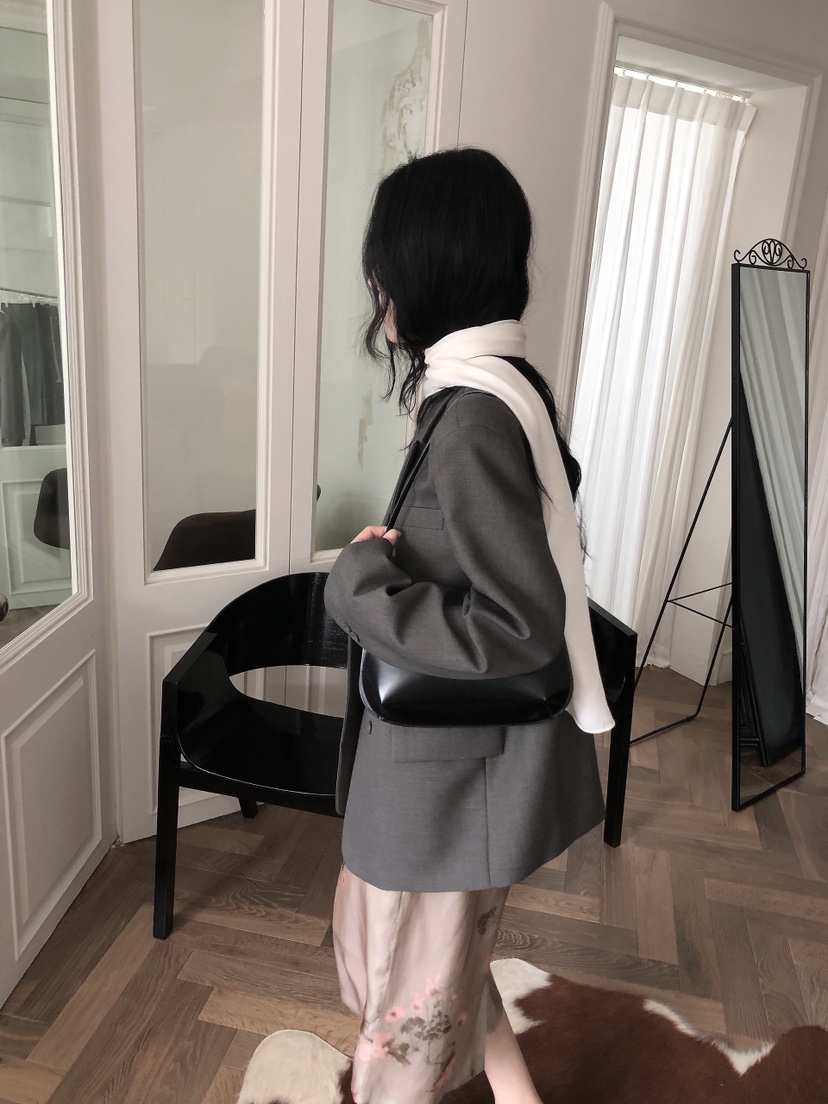 LE BUTTER韓國代購女裝新款休閑時尚熱賣西裝西服不含圍巾LE BUTTER西裝/西服