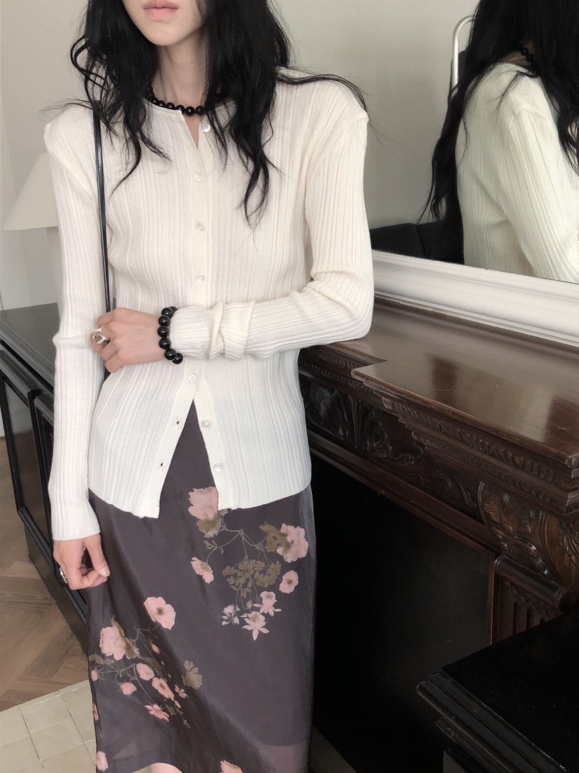 LE BUTTER東大門實拍女士新品時尚人氣針織衫不含圍巾褶裥LE BUTTER針織衫