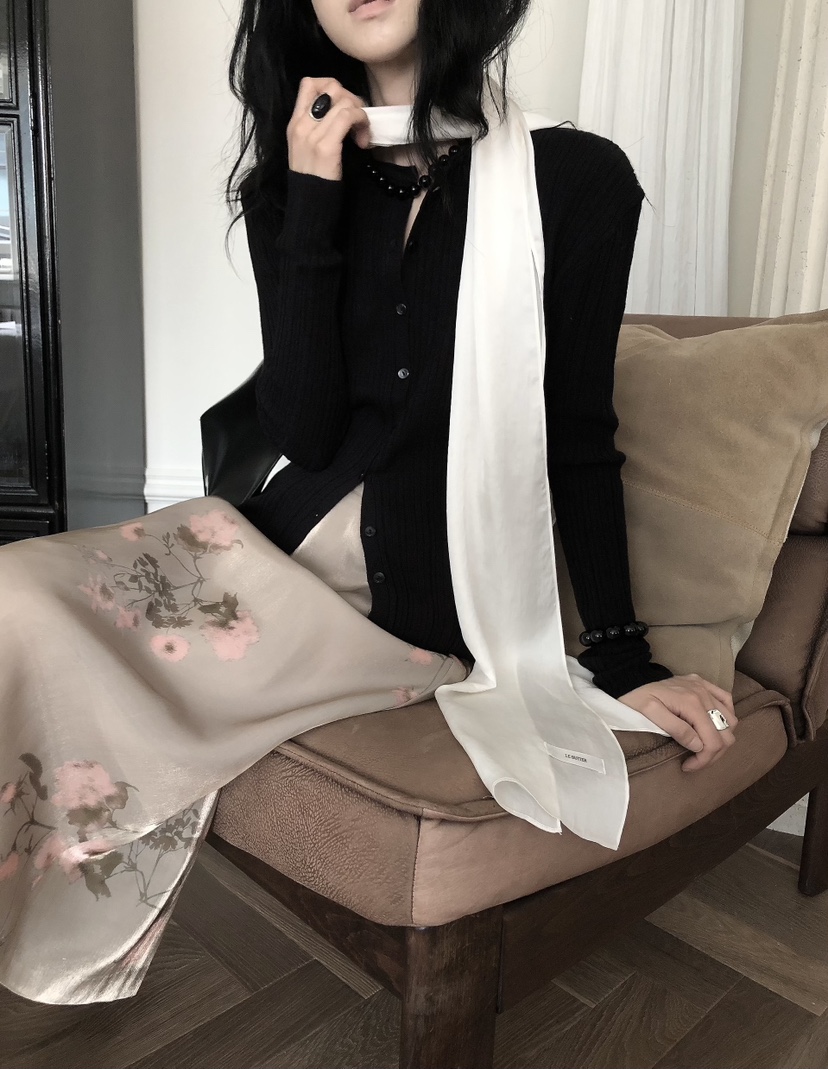 LE BUTTER東大門實拍女士新品時尚人氣針織衫不含圍巾褶裥LE BUTTER針織衫