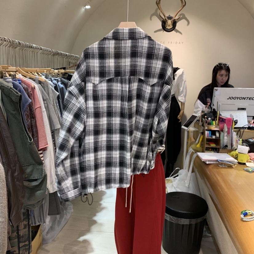 BLACKFRIDAY韓國代購女裝新品推薦人氣真品時尚襯衫蕾絲衫BLACK FRIDAY襯衫/蕾絲衫
