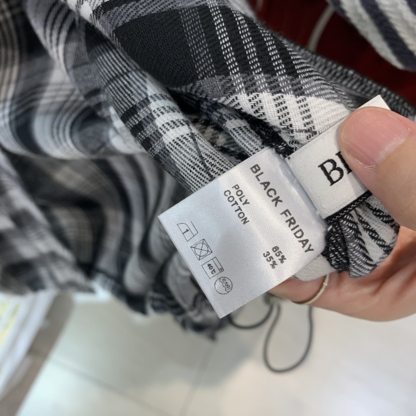 BLACKFRIDAY韓國代購女裝新品推薦人氣真品時尚襯衫蕾絲衫BLACK FRIDAY襯衫/蕾絲衫