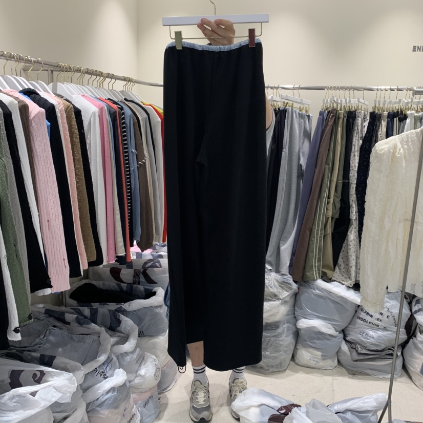ENDOLPHIN東大門實拍女裝新品時尚真品推薦熱賣休閑褲刺繡ENDOLPHIN休閑褲
