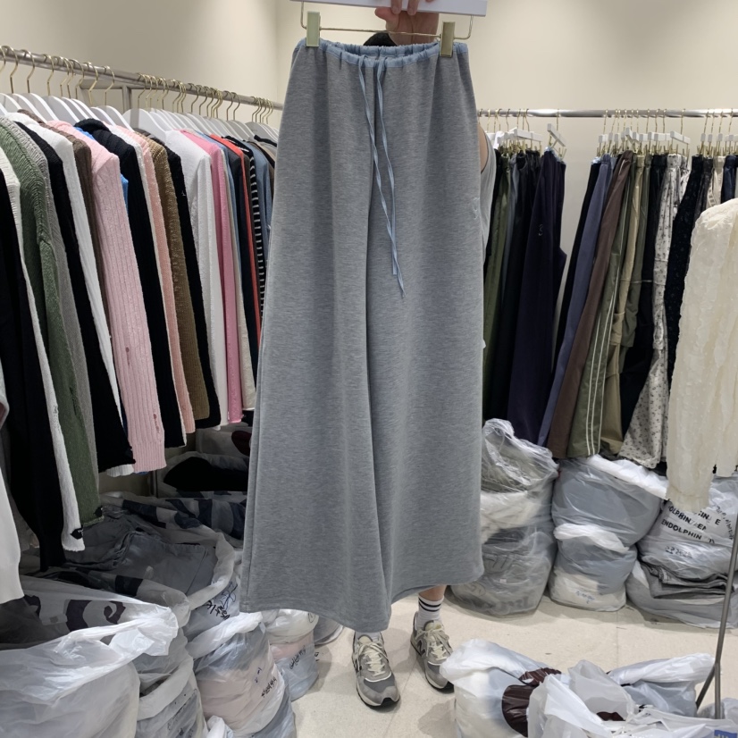 ENDOLPHIN東大門實拍女裝新品時尚真品推薦熱賣休閑褲刺繡ENDOLPHIN休閑褲圖色1