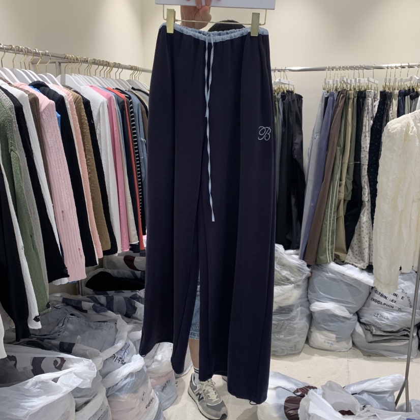 ENDOLPHIN東大門實拍女裝新品時尚真品推薦熱賣休閑褲刺繡ENDOLPHIN休閑褲圖色2深藍色
