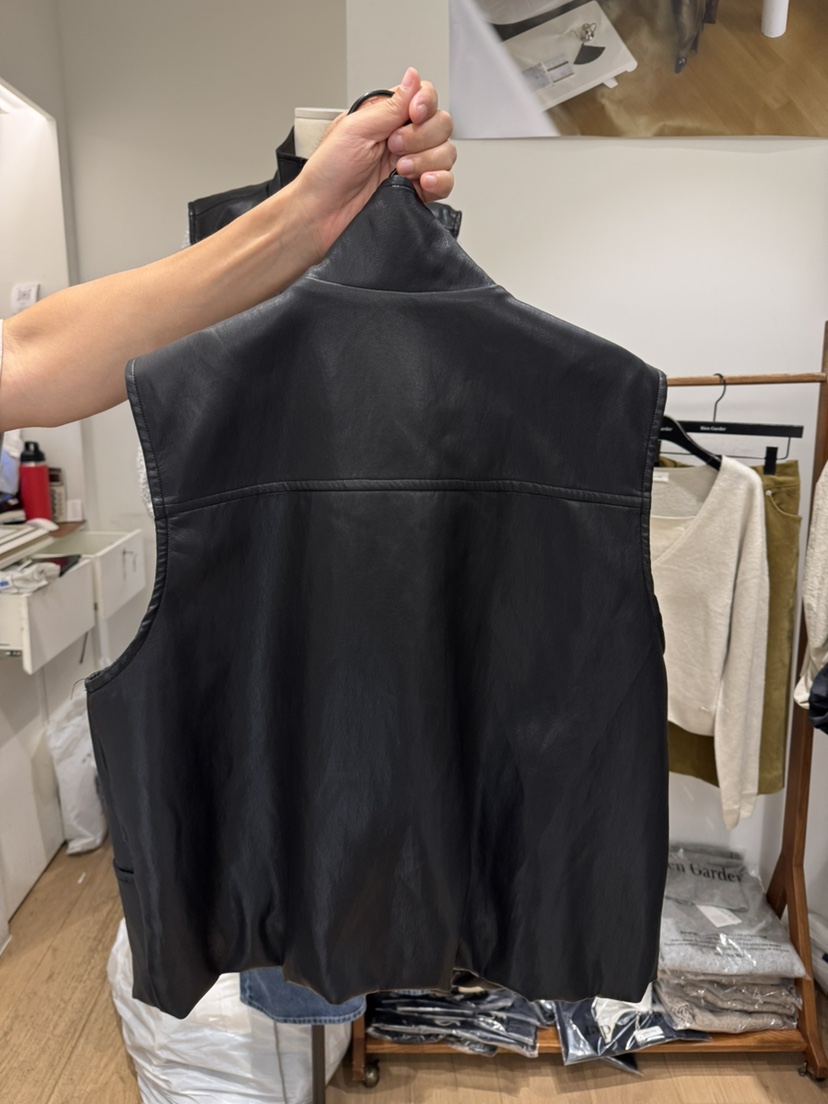 BIEN GARDER東大門代購女裝新品人氣馬甲不含內搭皮革褶皺BIEN GARDER馬甲