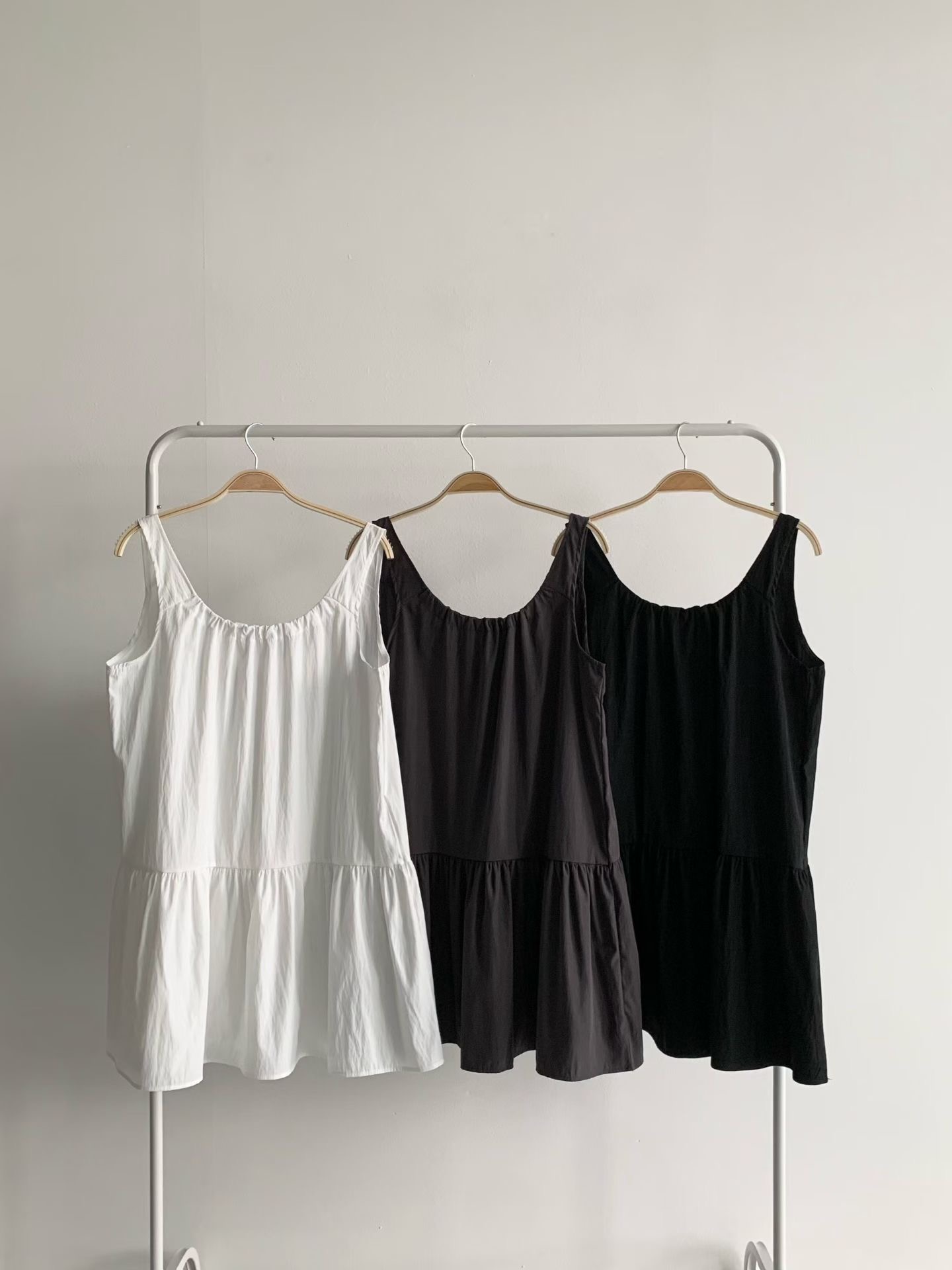 BRAND MARKET-브랜드마켓-T韓國代購女士新品熱賣連衣裙不含內搭BRAND MARKET-2件起連衣裙圖色3左三色