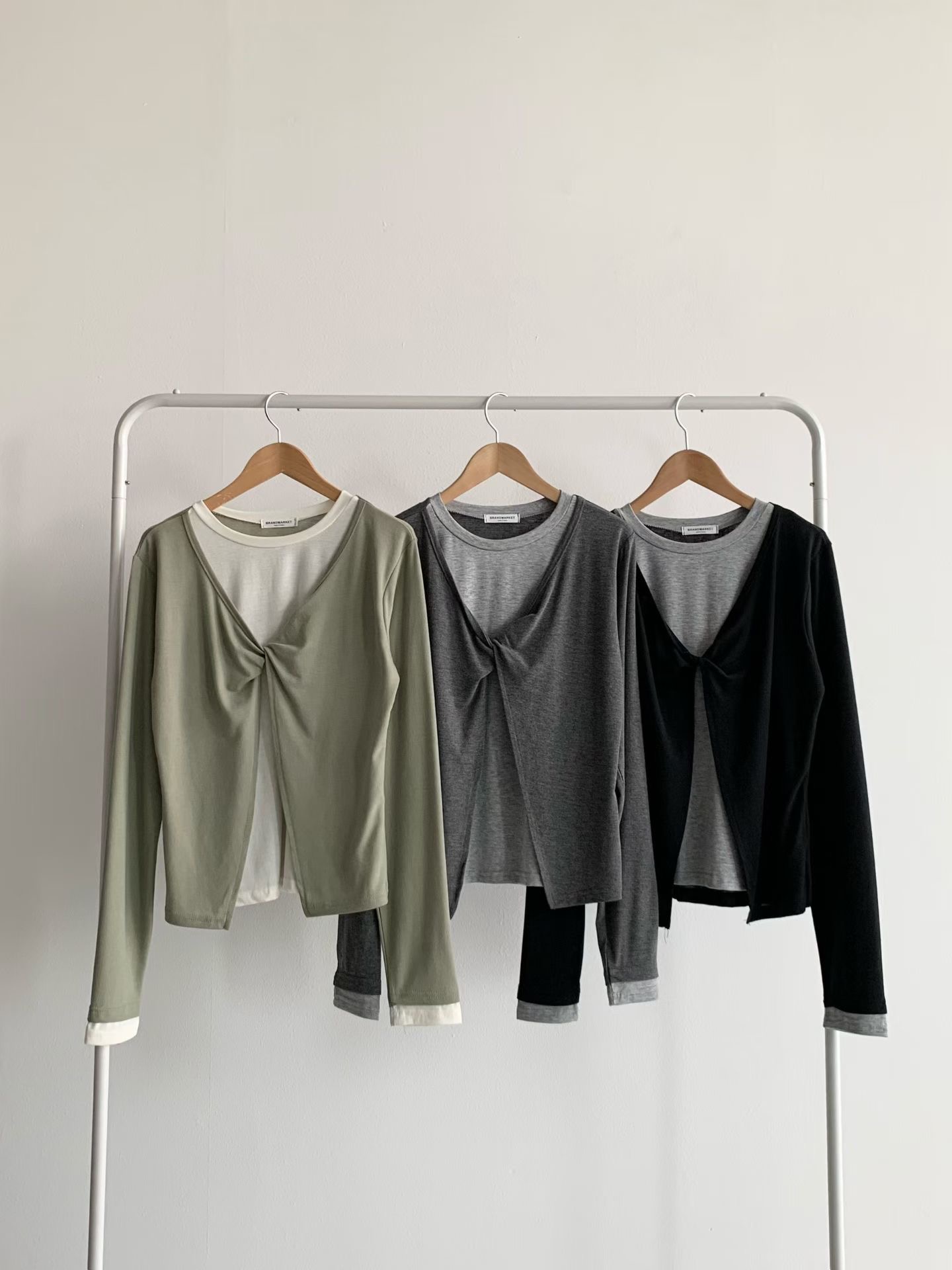 BRAND MARKET-브랜드마켓-T東大門實拍女裝新品職業長袖T恤撞色開衫BRAND MARKET-2件起長袖T恤圖色2左二色