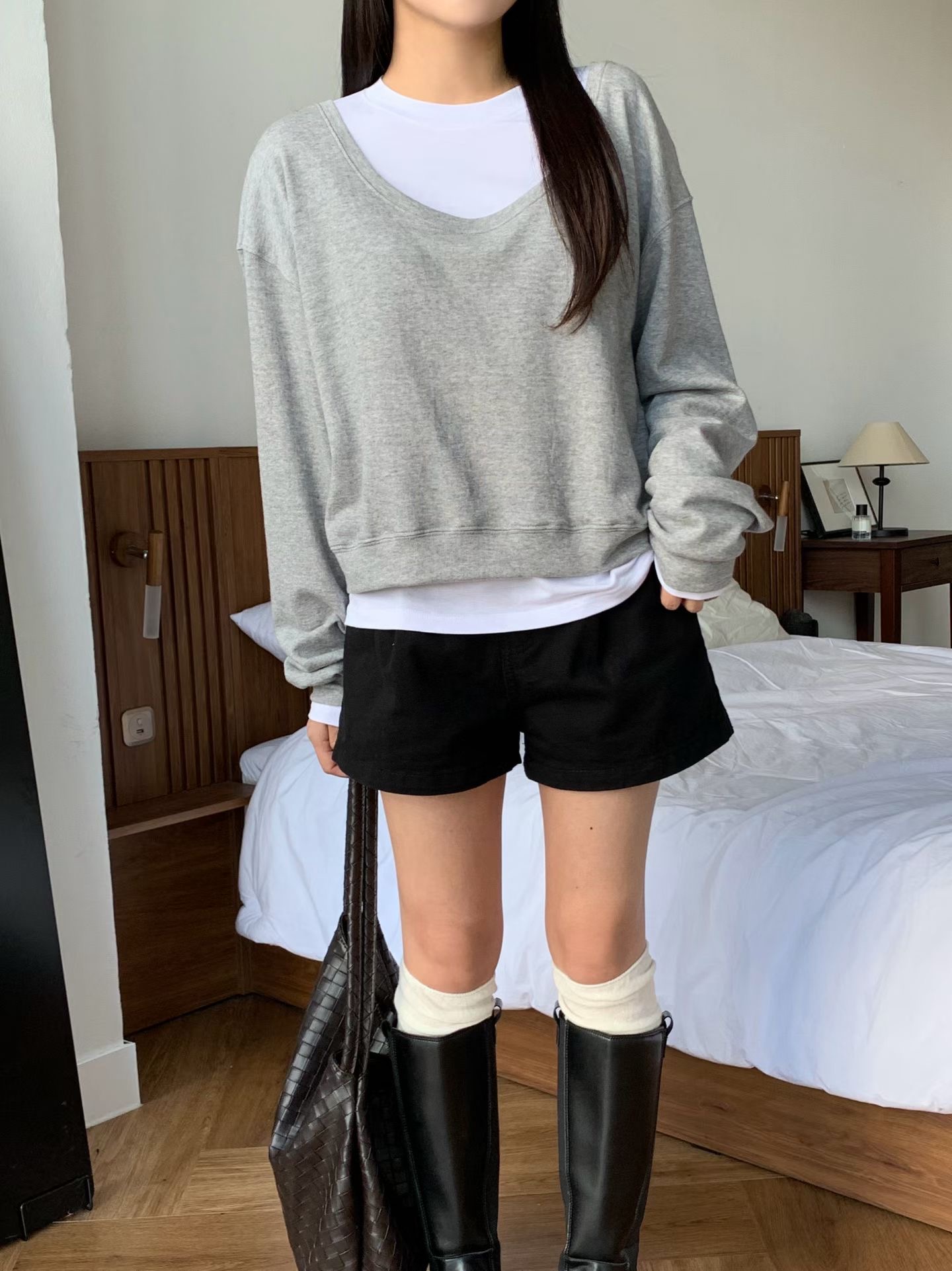 BRAND MARKET-브랜드마켓-T東大門實拍女裝新款時尚長袖T恤不含內搭U領BRAND MARKET-2件起長袖T恤圖色1