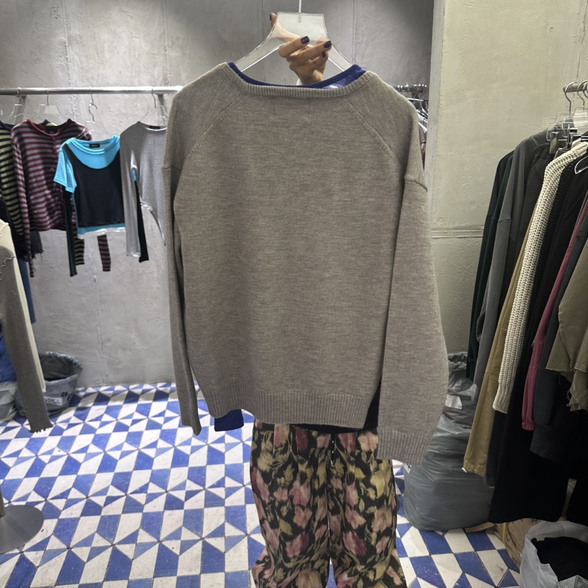 AMOUR韓國直郵女士新品時尚真品熱賣休閑推薦針織衫不含內搭AMOUR針織衫