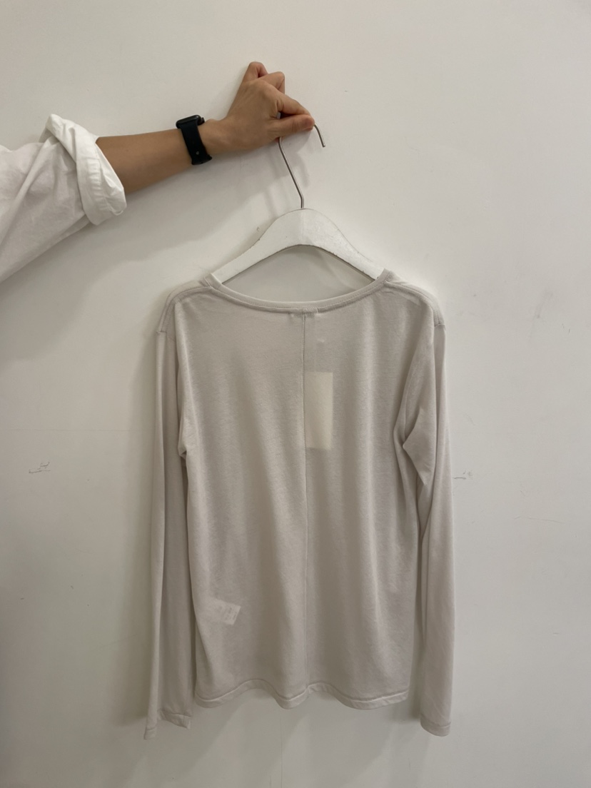 JEONG GAM STUDIOS韓國直郵女士新款人氣熱賣時尚長袖T恤JEONG GAM STUDIOS長袖T恤