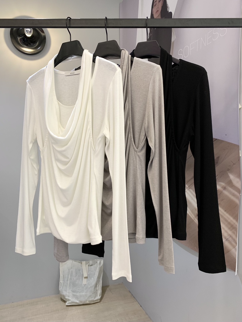 SOFTNESS東大門實拍女裝新品推薦真品熱賣人氣長袖T恤假兩件Softness/Cosmic長袖T恤
