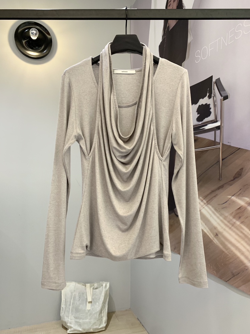 SOFTNESS東大門實拍女裝新品推薦真品熱賣人氣長袖T恤假兩件Softness/Cosmic長袖T恤圖色2