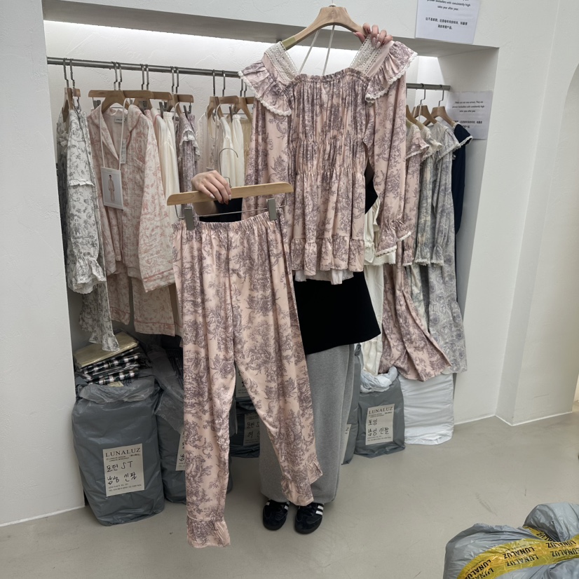 LUNALUZ-P東大門直郵女裝新品休閑熱賣人氣真品時尚睡衣LUNALUZ睡衣