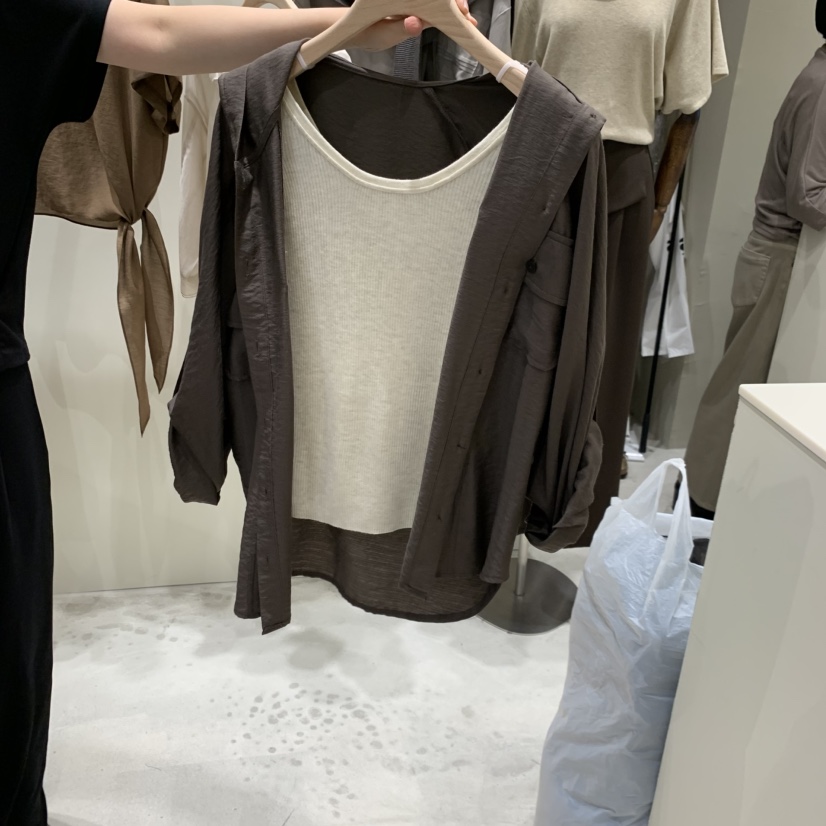 G.I-L東大門直郵女裝新品熱賣推薦人氣襯衫蕾絲衫不含內搭G.I-L襯衫/蕾絲衫圖色3