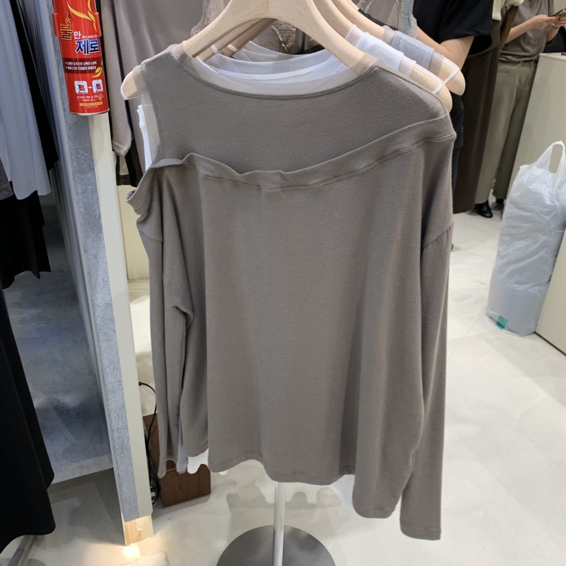 G.I-L東大門直郵女裝新品真品休閑時尚熱賣人氣長袖T恤G.I-L長袖T恤
