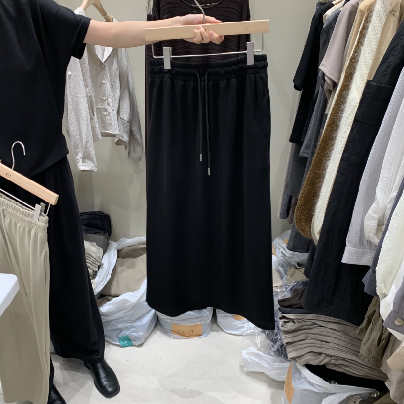 G.I-L東大門實拍女裝新款真品時尚人氣休閑推薦熱賣長裙G.I-L長裙圖色2黑