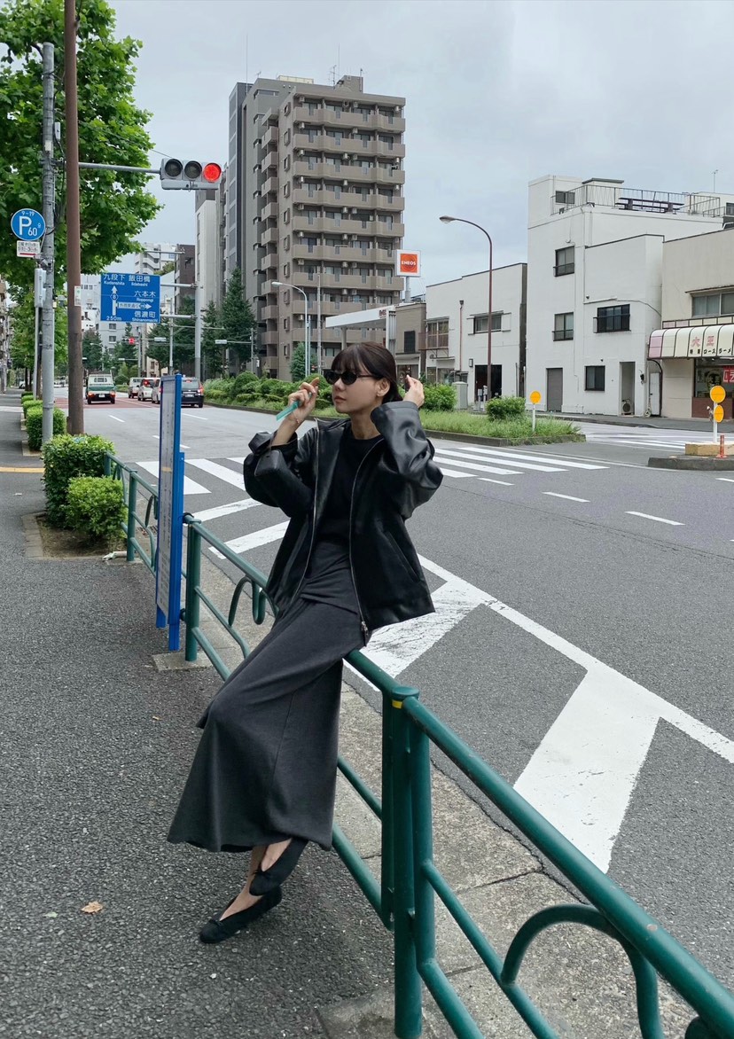 空韓國直郵女士新品休閑熱賣真品推薦時尚皮衣連帽衫皮革空皮衣