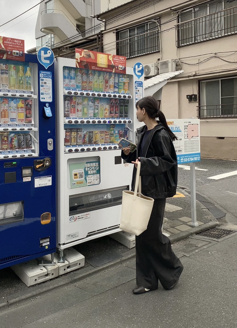 空東大門實拍女裝新品推薦時尚休閑人氣真品熱賣長袖T恤空長袖T恤