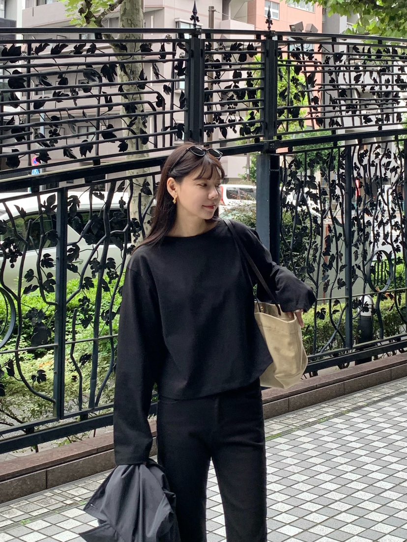 空東大門實拍女裝新品推薦時尚休閑人氣真品熱賣長袖T恤空長袖T恤