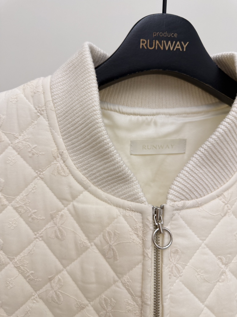 RUNWAY-런웨이韓國直郵女士新品真品人氣時尚熱賣馬甲絎縫RUNWAY馬甲