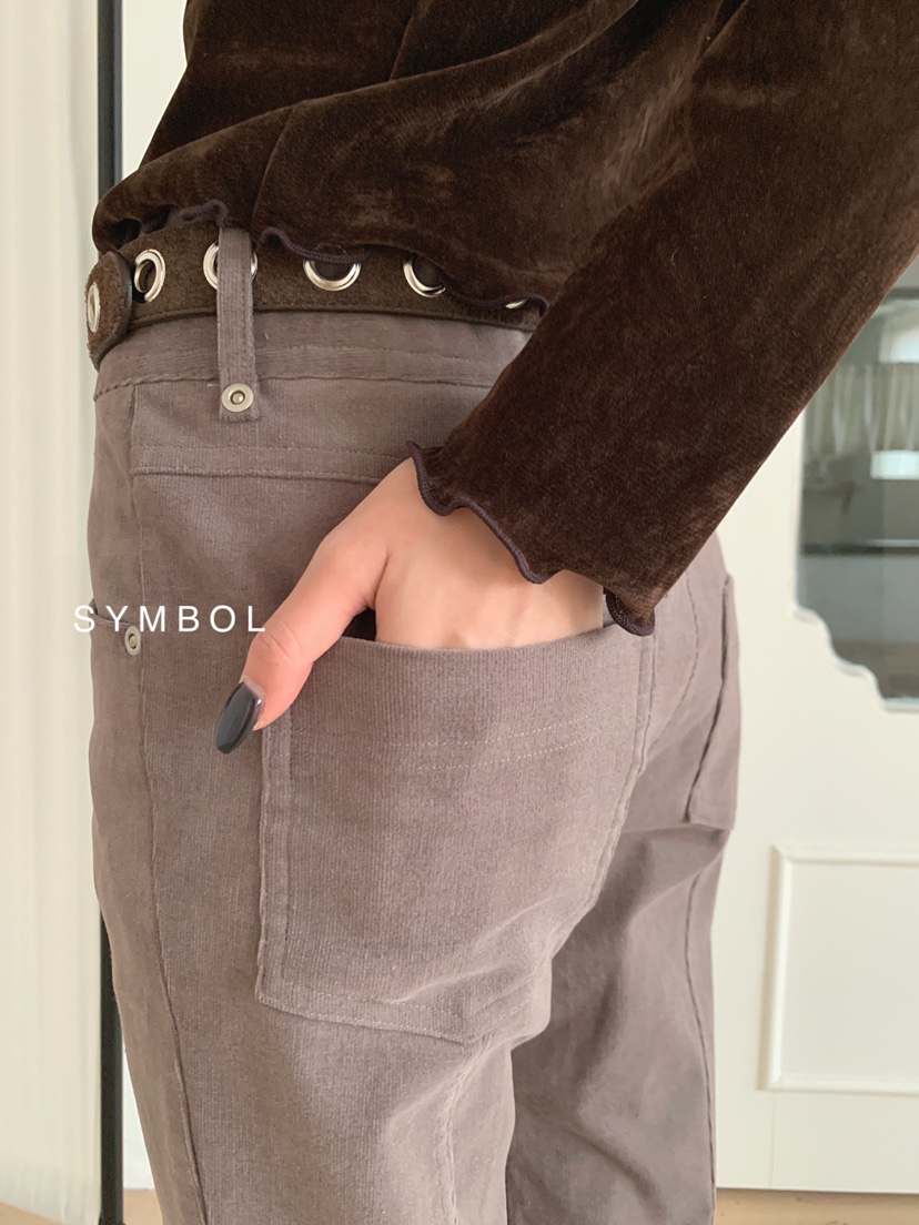 SYMBOL東大門直郵女士新款推薦時尚熱賣人氣長袖T恤天鵝絨SYMBOL長袖T恤