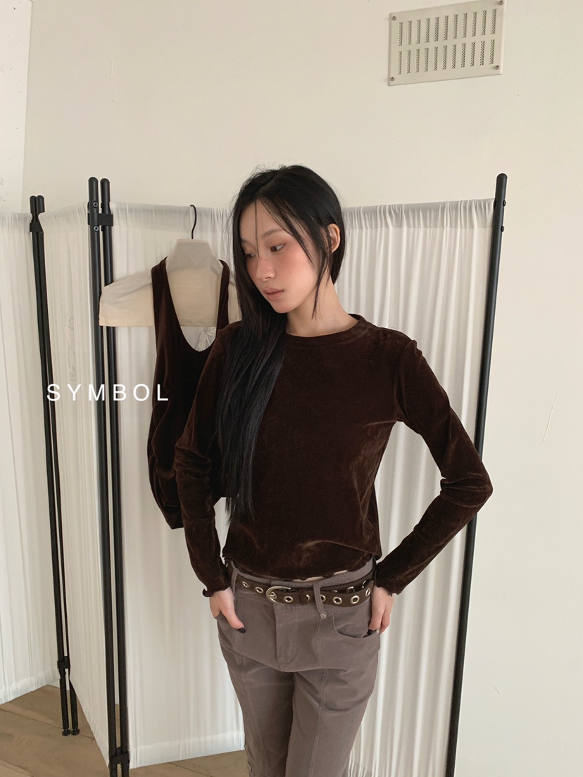 SYMBOL東大門直郵女士新款推薦時尚熱賣人氣長袖T恤天鵝絨SYMBOL長袖T恤