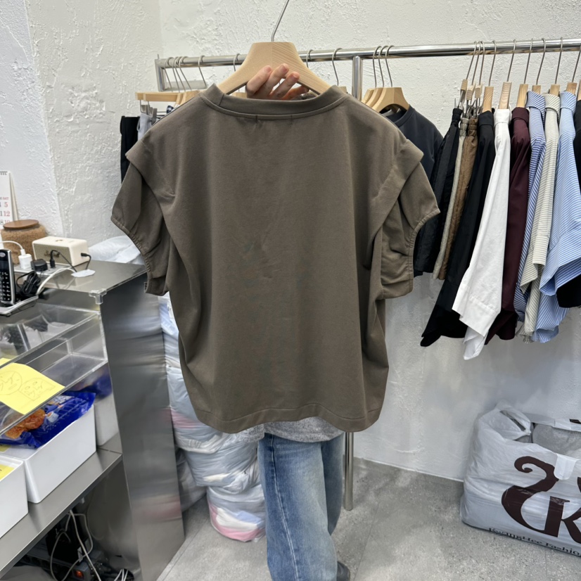 DA YLOG東大門代購女裝新品休閑時尚推薦熱賣人氣T恤泡泡袖DA YLOGT恤