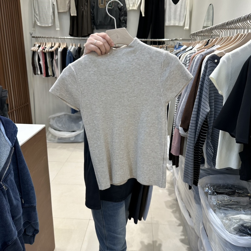 BLOOM-Q東大門直郵女裝新品時尚人氣休閑熱賣推薦T恤高領J&C/J.BLANCT恤圖色2