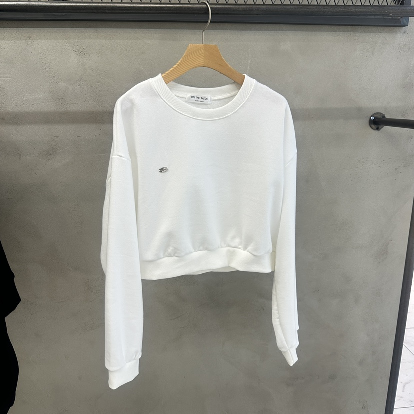 ON THE MODE東大門實拍女裝新品時尚人氣休閑推薦熱賣衛衣ON THE MODE衛衣圖色2