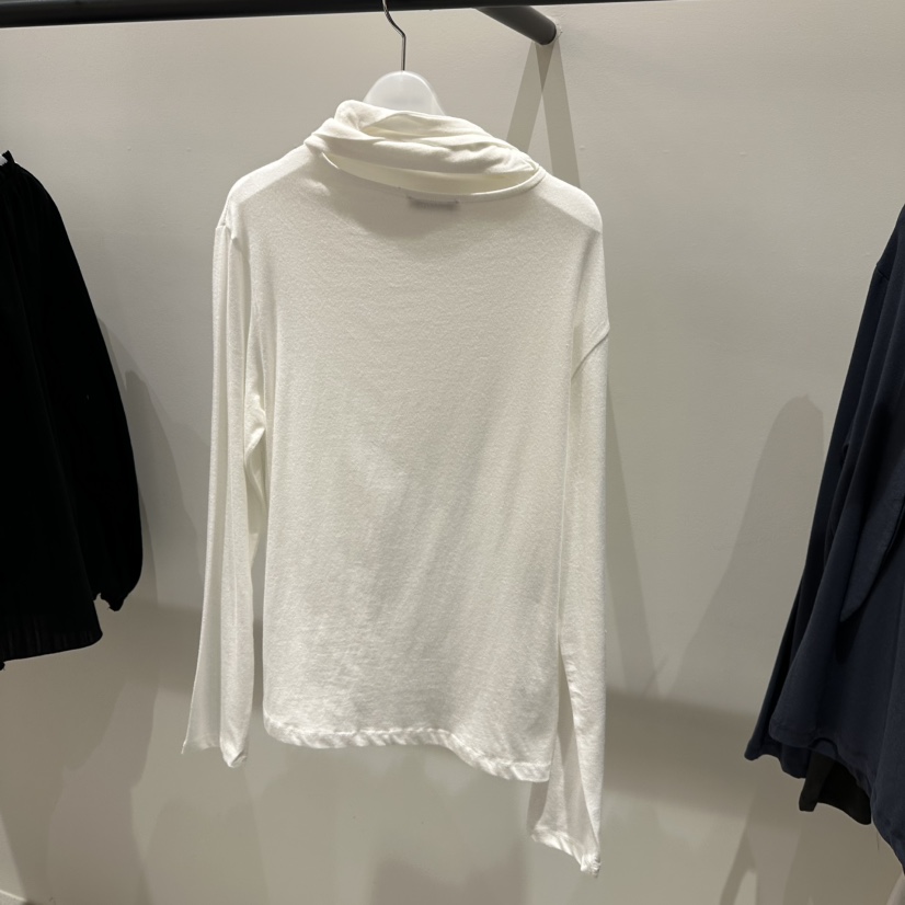 LOW MOMENT韓國直郵女士新品休閑時尚人氣推薦真品長袖T恤LOW MOMENT長袖T恤