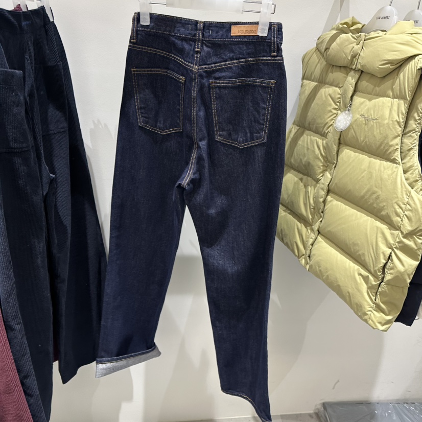 LOW MOMENT東大門直郵女裝新品真品人氣推薦休閑熱賣牛仔褲LOW MOMENT牛仔褲