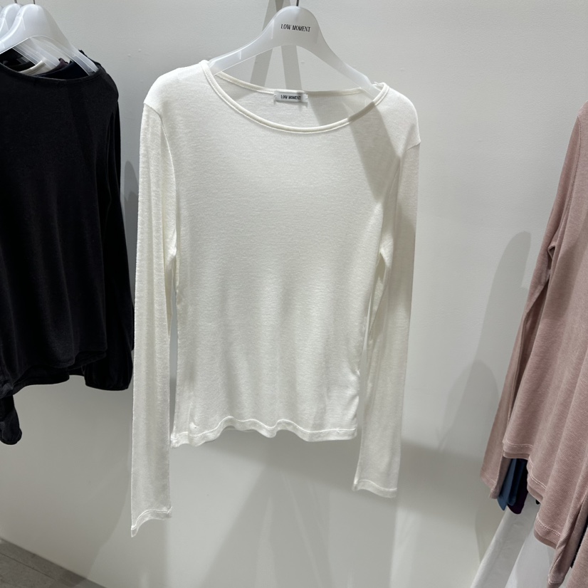 LOW MOMENT韓國直郵女士新品推薦休閑人氣時尚真品長袖T恤LOW MOMENT長袖T恤圖色1