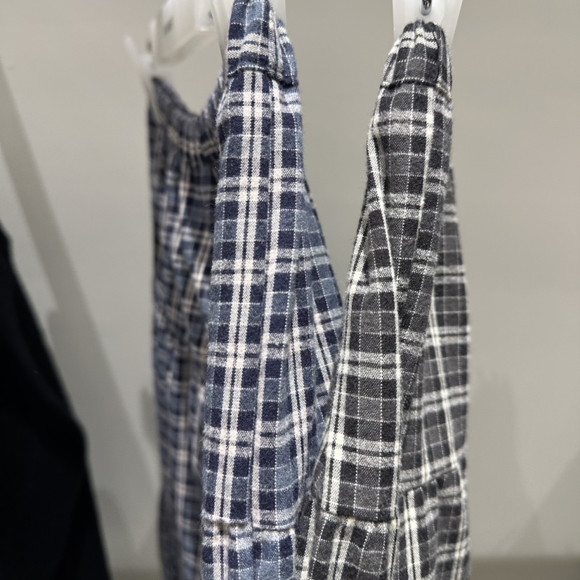 LOW MOMENT東大門實拍女士新品熱賣推薦時尚真品人氣長裙LOW MOMENT長裙