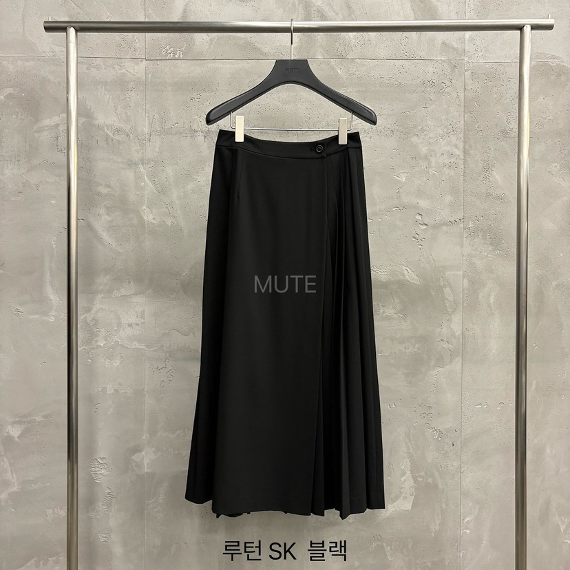 MUTE-P東大門實拍女士新款休閑人氣真品熱賣推薦時尚長裙MUTE長裙圖色2黑色