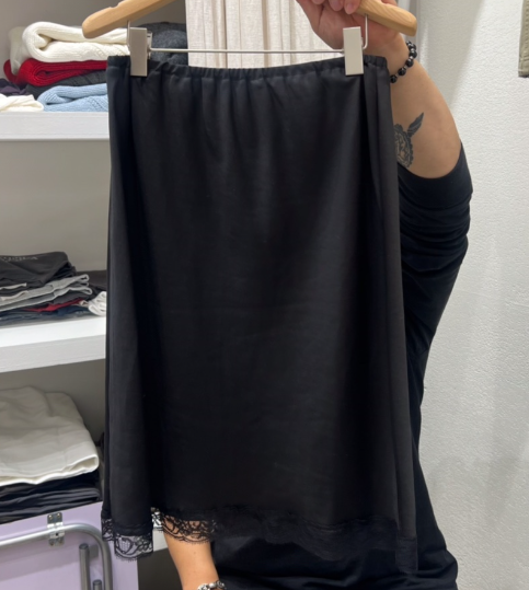 AHOY韓國直郵女裝新品休閑時尚熱賣推薦半身裙中短裙蕾絲AHOY半身裙/中短裙圖色2黑色