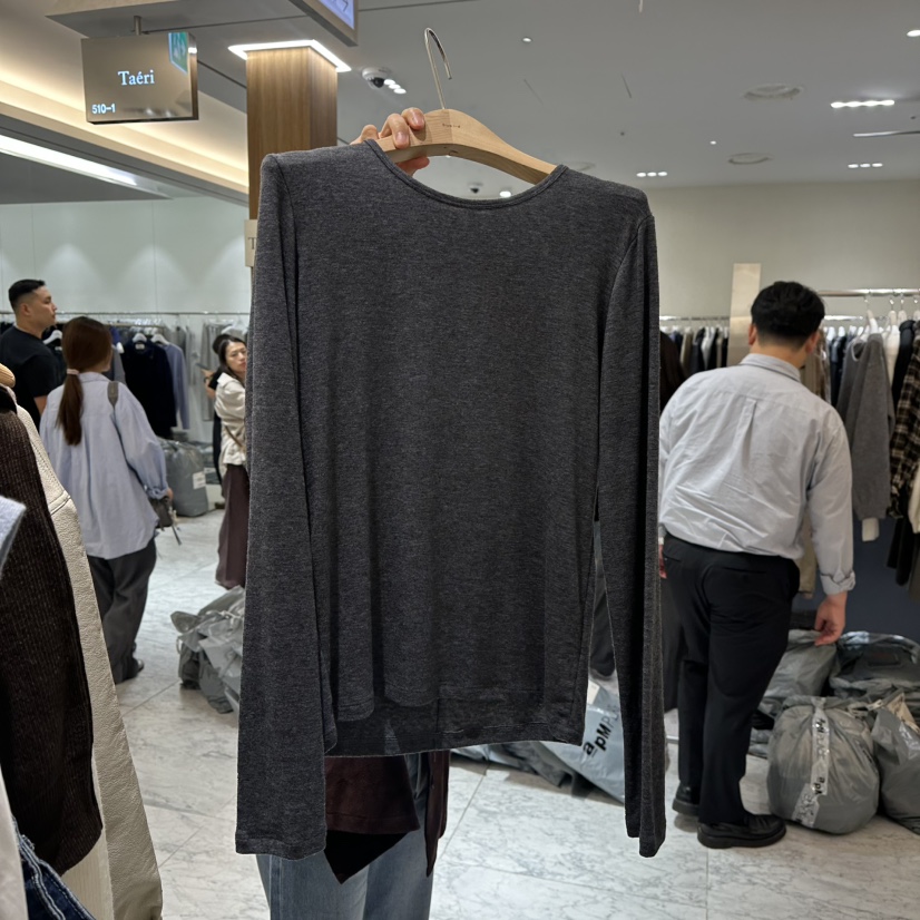 BLUEI-D/N SHARP東大門實拍女裝新款時尚休閑推薦長袖T恤Blue i-d/N SHARP長袖T恤圖色3