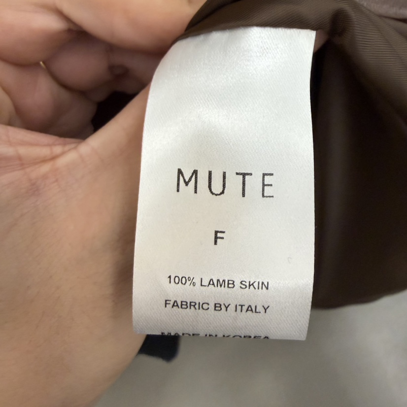 MUTE-P東大門代購女裝新品推薦時尚真品熱賣休閑皮衣皮革MUTE皮衣