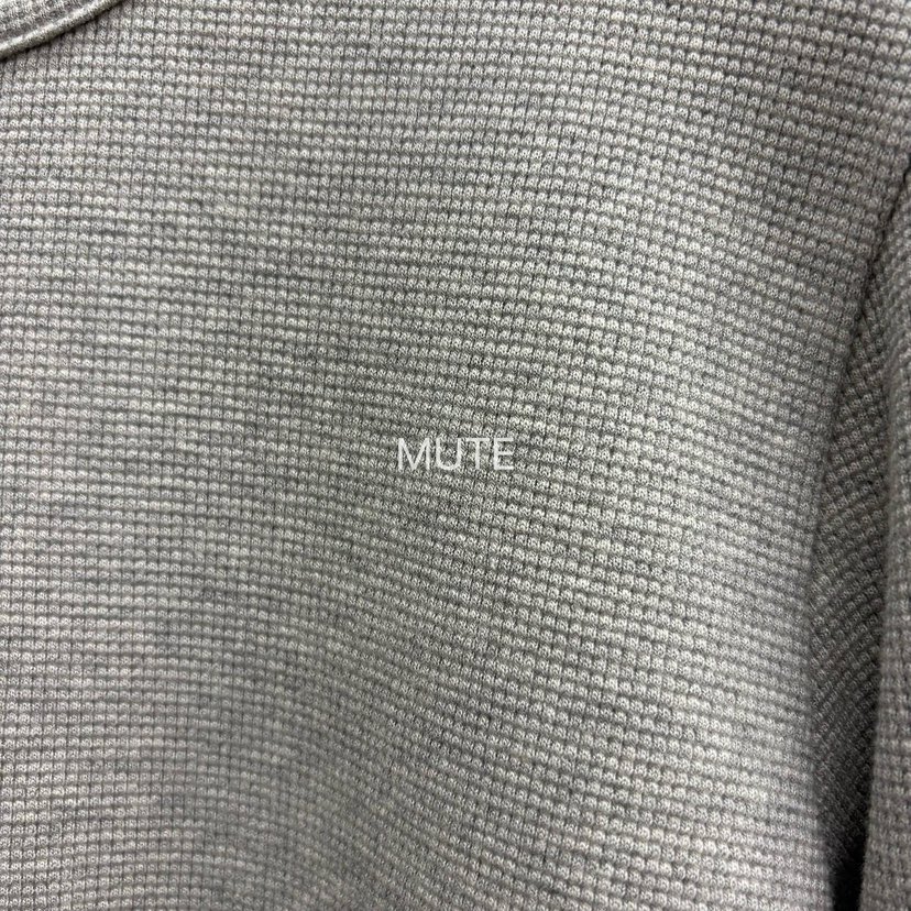 MUTE-P東大門實拍女士新款熱賣休閑推薦時尚長袖T恤米奇MUTE長袖T恤