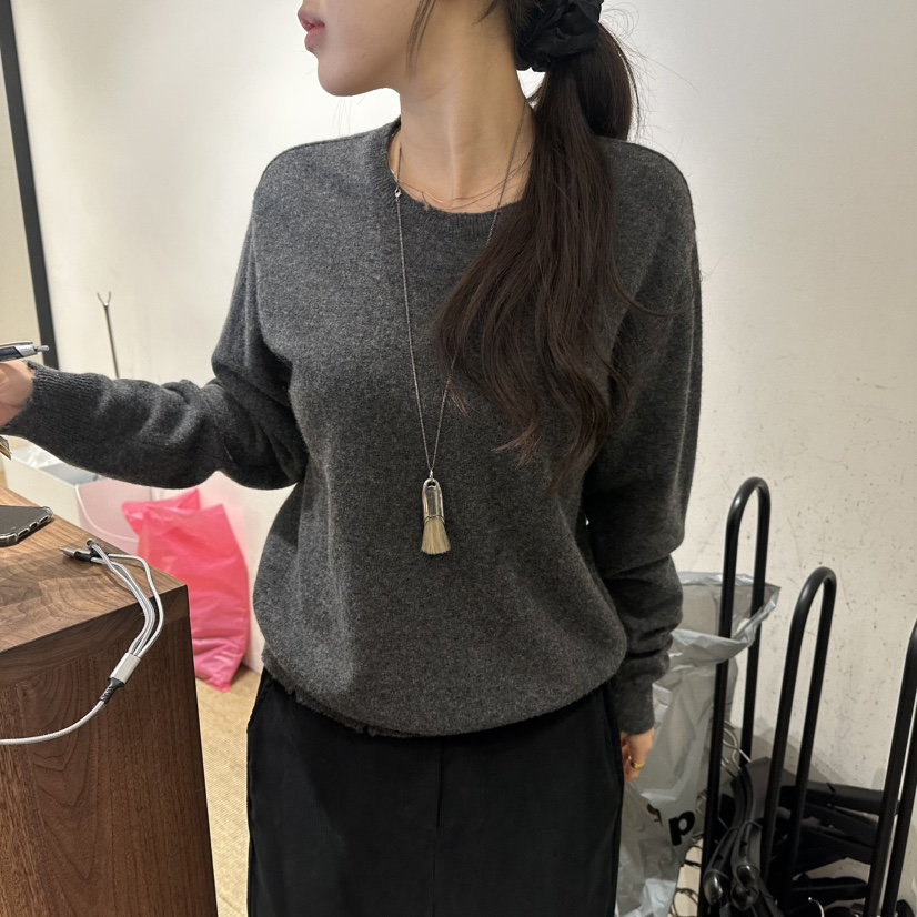 FEBRUARY 11東大門直郵女裝新款休閑熱賣時尚推薦針織衫FEBRUARY 11針織衫圖色3墨色