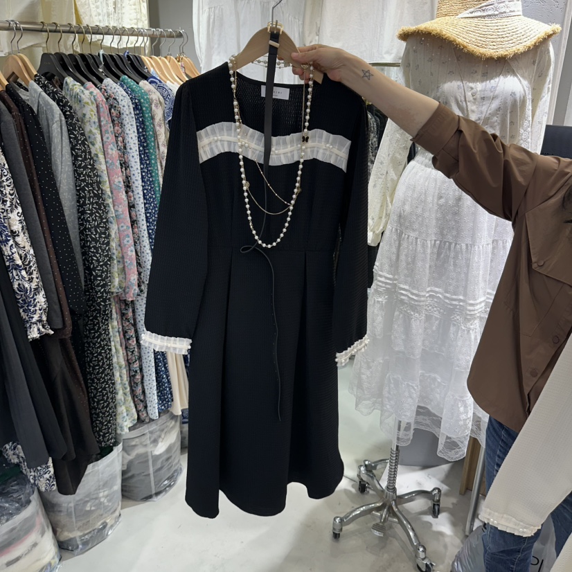 BIKINI韓國直郵女裝新品時尚真品熱賣推薦連衣裙不含配飾BIKINI連衣裙圖色2