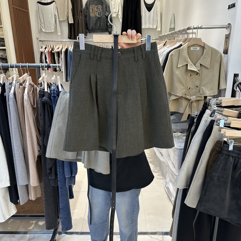 BLOOM-Q東大門直郵女士新品推薦時尚休閑短褲含腰帶褶裥J&C/J.BLANC短褲圖色3