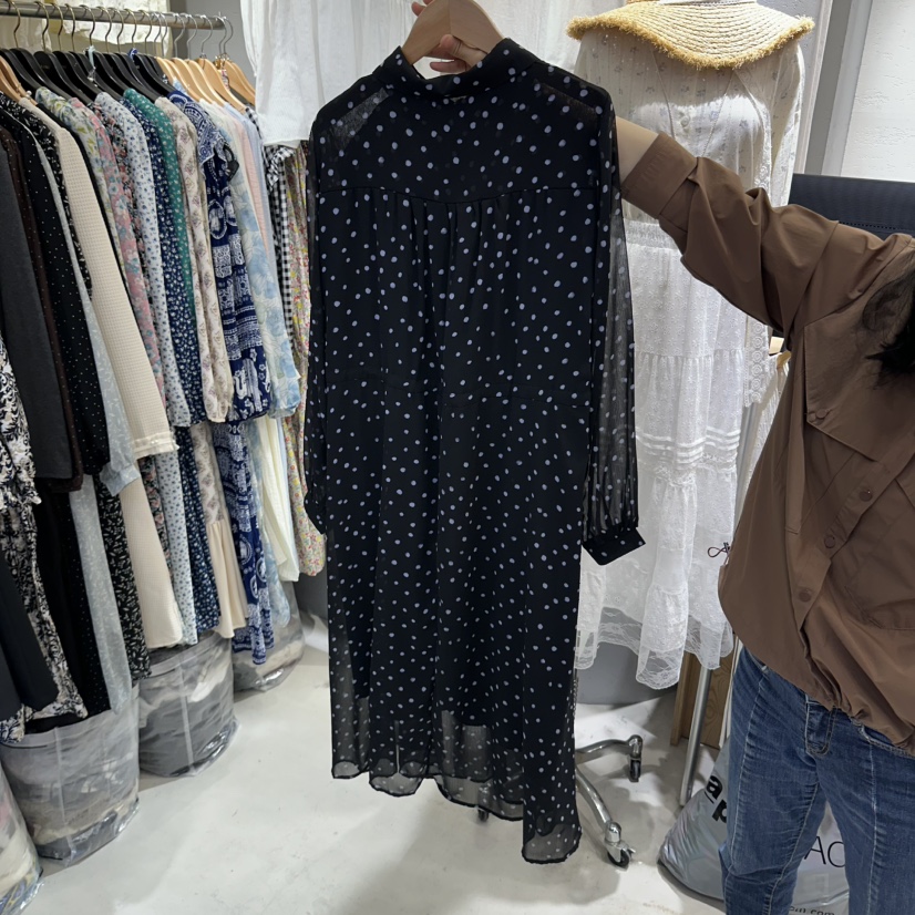 BIKINI韓國直郵女士新品真品時尚人氣休閑連衣裙不含配飾BIKINI連衣裙
