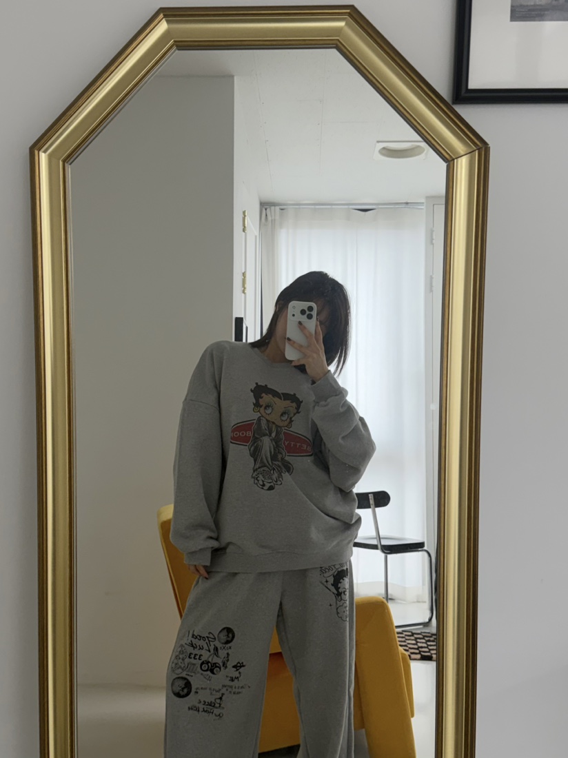 ODD FOCOUS東大門實拍女士新款時尚熱賣真品人氣推薦衛衣ODD FOCOUS衛衣