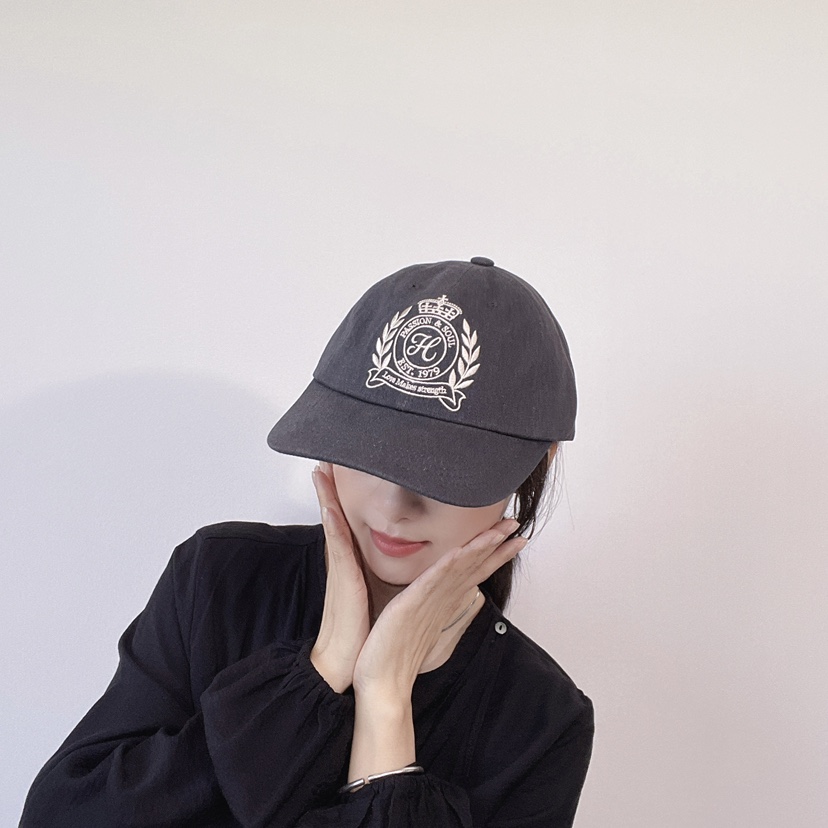 TATA東大門實拍女裝新品真品休閑熱賣人氣時尚推薦帽子TATA帽子