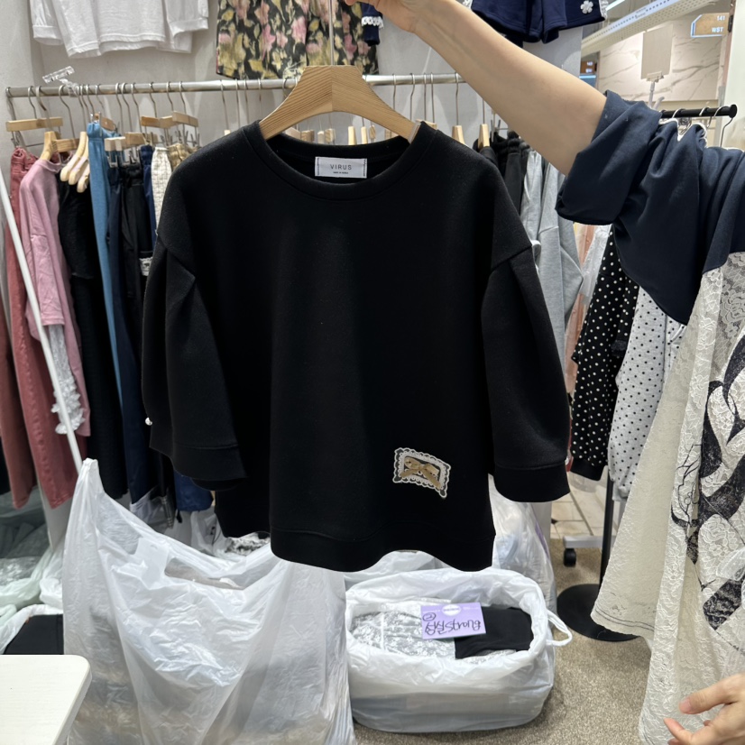 VIRUS東大門實拍女裝新品人氣休閑時尚真品衛衣不含項鏈蓬松VIRUS衛衣圖色3